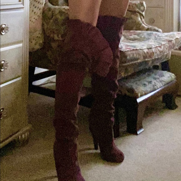 Colin Stuart VS Plum Suede Thigh High Heel Boot - Picture 2 of 4